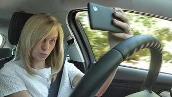 SELFIE AU VOLANT, MORT AU TOURNANT ?